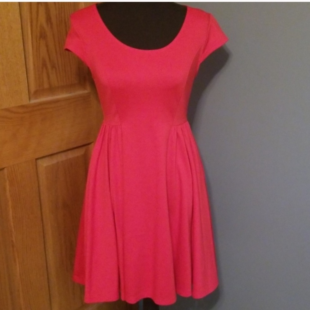 🌟Old Navy red, flow-y dress🌟